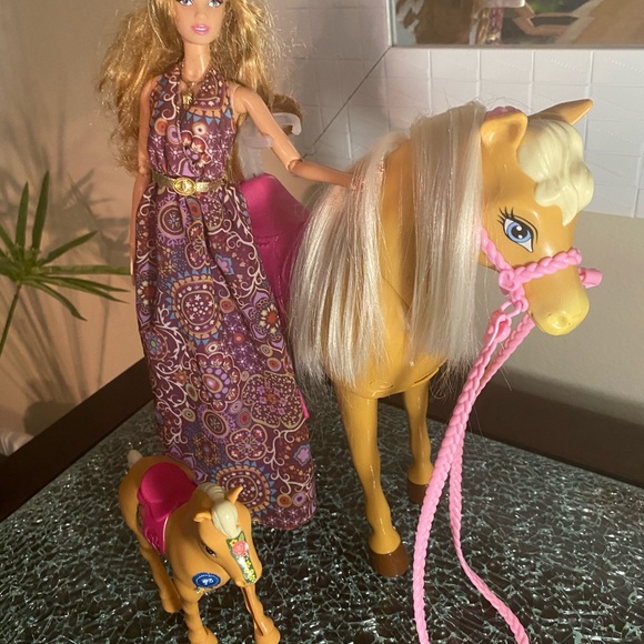 Barbie doll horses (2 included) *with free gift* - Picture 5 of 14